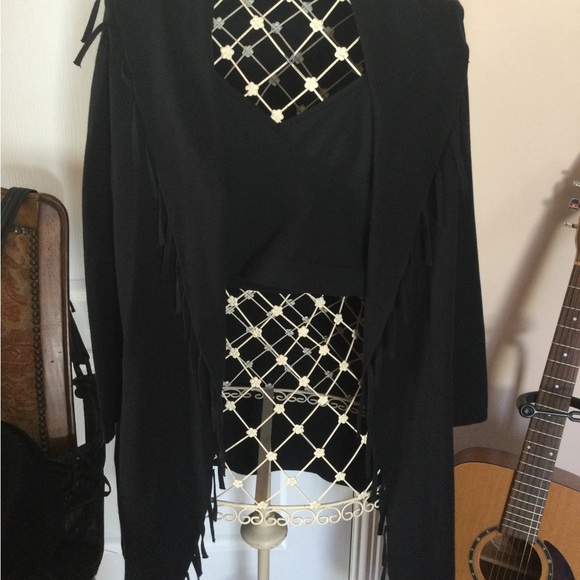 Black jacket with fringes oversize💜💜💜 - Picture 2 of 15